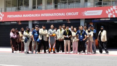 Kegiatan Edutour Mahasiswa KKN UGM Bersama Sejumlah Pelajar di Sirkuit Mandalika