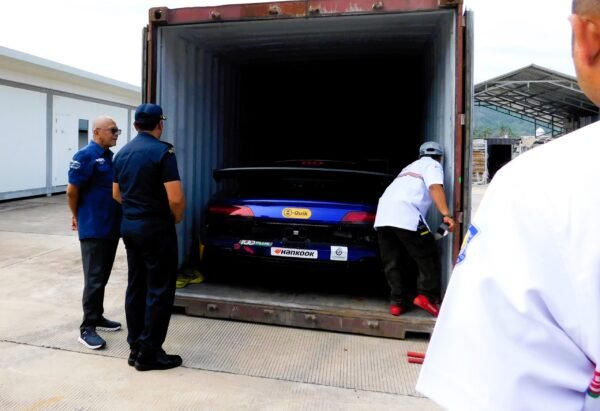 Mobil Audi R8 Milik Absolut Racing Tiba di Sirkuit Mandalika Jelang GT World Challenge