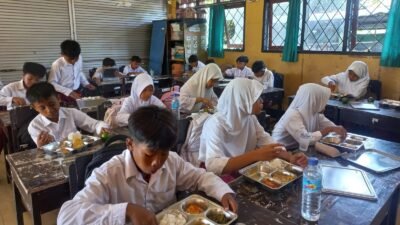 Program Makan Bergizi Gratis Dilaksanakan Aman di Desa Bengkel dan Merembu