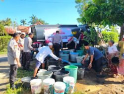 Aksi Sosial Polres Lombok Barat di Lembar: Solusi Krisis Air Bersih