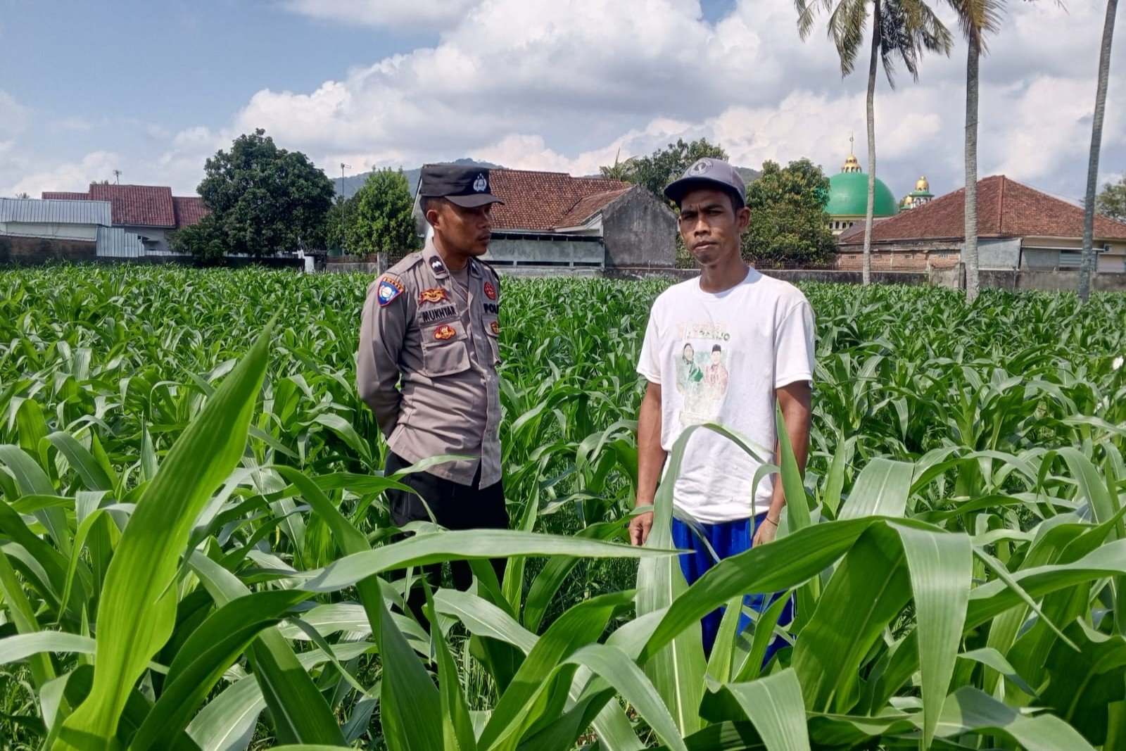 Bhabinkamtibmas Kuripan Ajak Warga Dusun Due Pelet Wujudkan Ketahanan Pangan