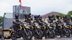 Polri Peragakan Model Pelayanan Unjuk Rasa Terbaru pada Apel Kasatwil 2025, Dirsamapta: “Semua Tindakan Harus Sesuai Prosedur dan Berbasis HAM”